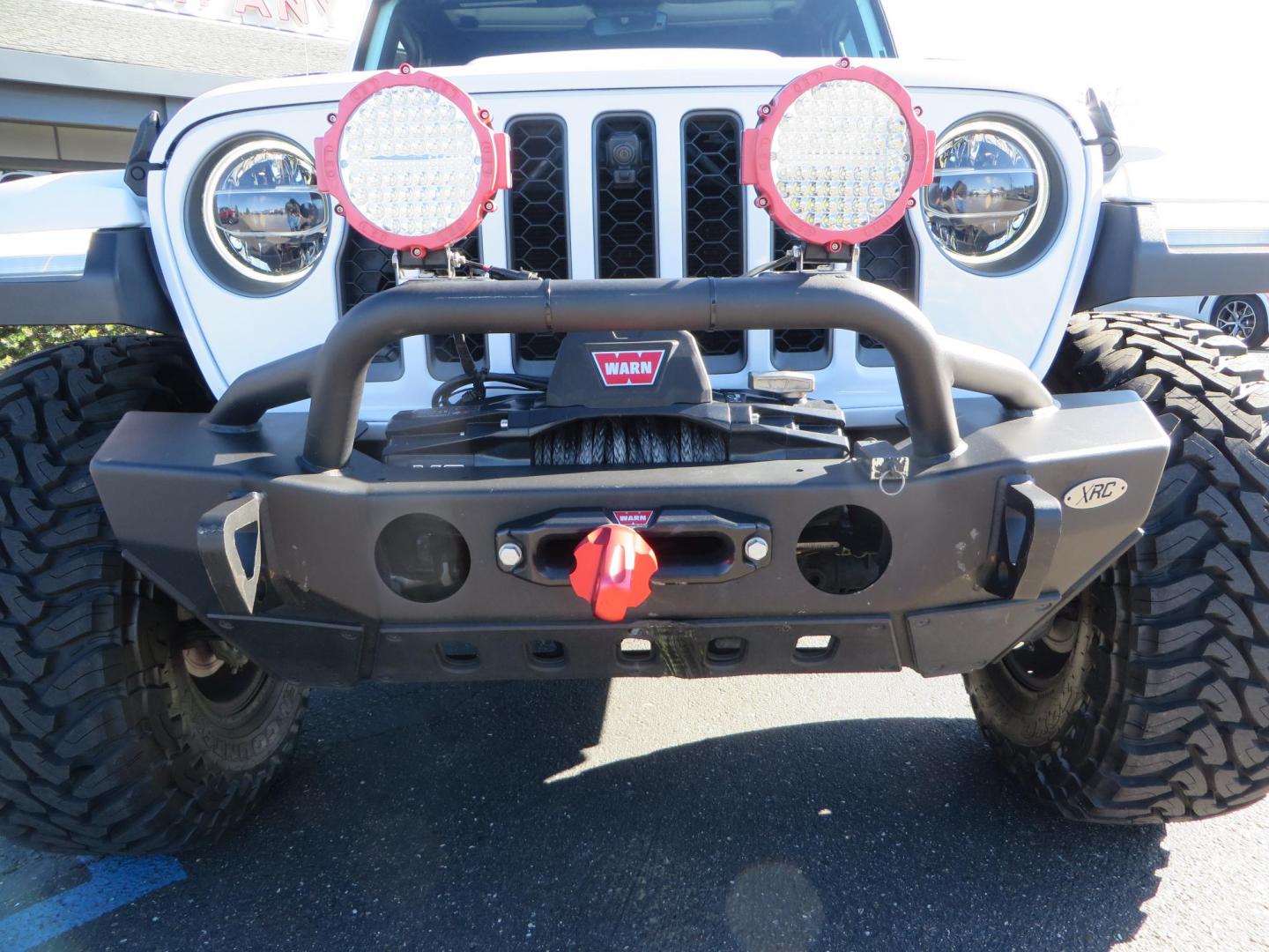 2020 White Jeep Gladiator Rubicon Launch Edition (1C6JJTBG5LL) with an V6 VVT 3.6 Liter engine, Automatic 8-Spd transmission, located at 2630 Grass Valley Highway, Auburn, CA, 95603, (530) 508-5100, 38.937893, -121.095482 - Gladiator Launch Edition, with JKS suspension, Fox shocks and steering stabilizer, 37" Toyo MT tires, Black Rhino Arsenal wheels, Warn Winch, LED lights and Tinted windows. - Photo#12