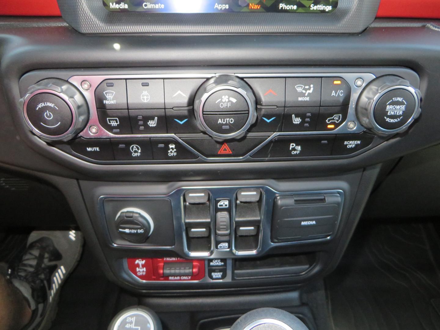 2021 White /BLACK Jeep Wrangler Unlimited Rubicon (1C4HJXFG1MW) with an 3.6L V6 DOHC 24V FFV engine, Manual 6 speed transmission, located at 2630 Grass Valley Highway, Auburn, CA, 95603, (530) 508-5100, 38.937893, -121.095482 - This manual transmission Rubicon is set up with a Mopar suspension systems, Fox shocks, 17" Method Race wheels, and 35" Falken Wildpeak AT3W tires. - Photo#28