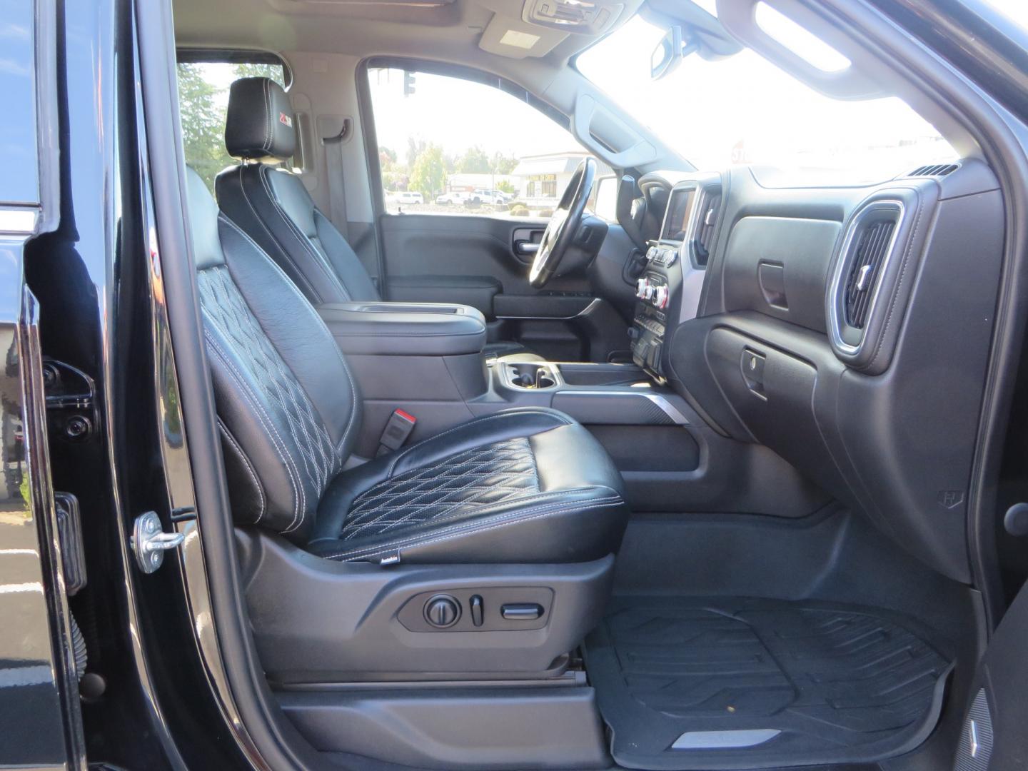 2020 Black GMC Sierra 1500 SLT Crew Cab Short Box 4WD (3GTU9DEL2LG) with an 6.2L V8 OHV 16V engine, 6A transmission, located at 2630 Grass Valley Highway, Auburn, CA, 95603, (530) 508-5100, 38.937893, -121.095482 - An American Luxury Coach Z92 built 1500. Features a 6" Lift kit, 20" Fuel wheels, 35" Nitto Ridge Grappler tires, Westin Running boards, Power Tonneau cover, Window tint, Katzkin leather, and window deflectors. - Photo#45