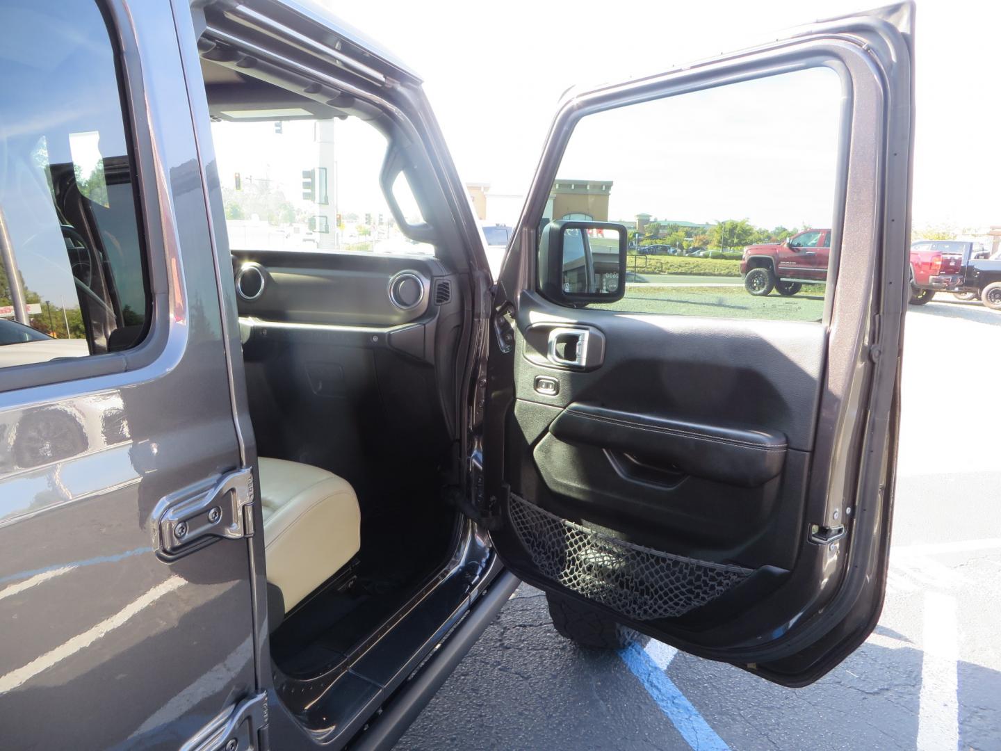 2018 CHARCOAL /TAN Jeep Wrangler JL Unlimited Rubicon (1C4HJXFG4JW) with an 3.6L V6 DOHC 24V FFV engine, 6A transmission, located at 2630 Grass Valley Highway, Auburn, CA, 95603, (530) 508-5100, 38.937893, -121.095482 - Must see Jeep with Fox shocks, Raceline wheels, Nitto Ridge Grappler tires, Dual Exhaust, and window tint. - Photo#37