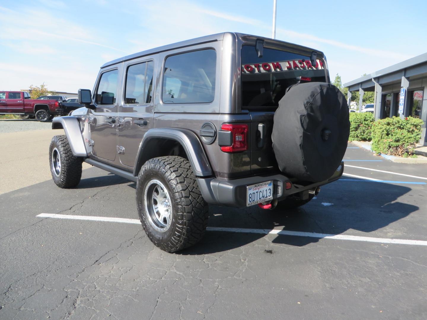 2018 CHARCOAL /TAN Jeep Wrangler JL Unlimited Rubicon (1C4HJXFG4JW) with an 3.6L V6 DOHC 24V FFV engine, 6A transmission, located at 2630 Grass Valley Highway, Auburn, CA, 95603, (530) 508-5100, 38.937893, -121.095482 - Must see Jeep with Fox shocks, Raceline wheels, Nitto Ridge Grappler tires, Dual Exhaust, and window tint. - Photo#6