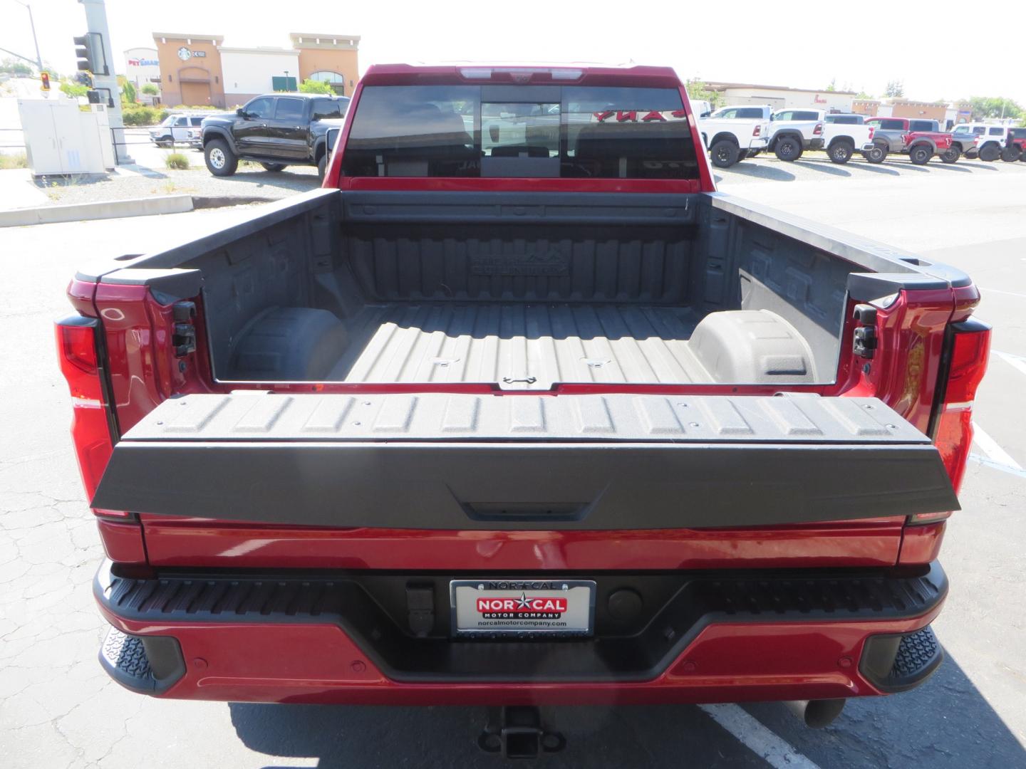 2024 MAROON /BLACK Chevrolet Silverado 2500HD High Country (1GC4YREY3RF) with an 6.6L V8 TURBO DIESEL engine, Automatic, 10-Spd transmission, located at 2630 Grass Valley Highway, Auburn, CA, 95603, (530) 508-5100, 38.937893, -121.095482 - Must see High Country Duramax with a Zone Offroad leveling kit, Fox 2.0 shocks, 17" Method MR315 wheels, and 35" Toyo RT trail tires. - Photo#16