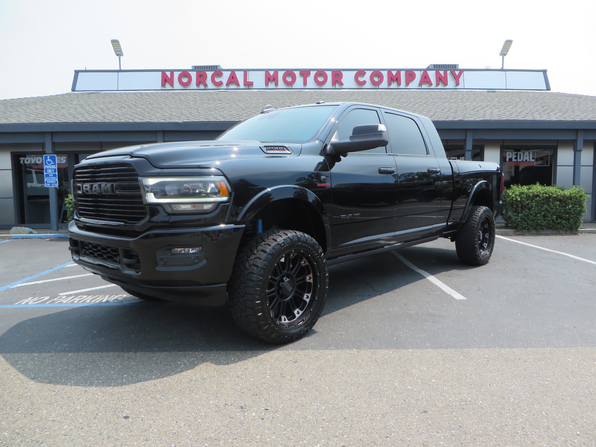 photo of 2019 RAM 2500 Laramie Mega Cab 4WD