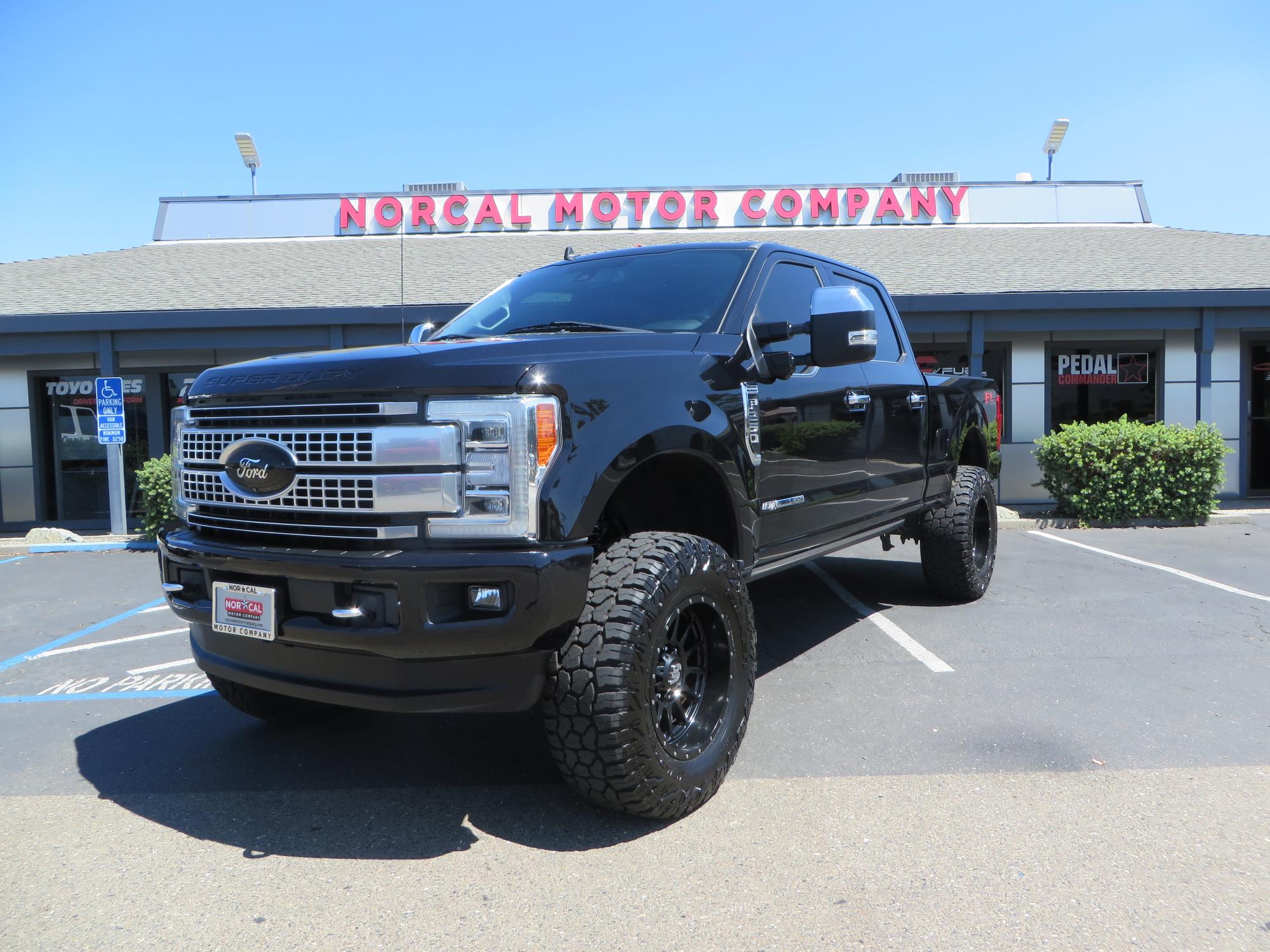 photo of 2019 Ford F-250 SD Platinum Crew Cab Short Bed 4WD