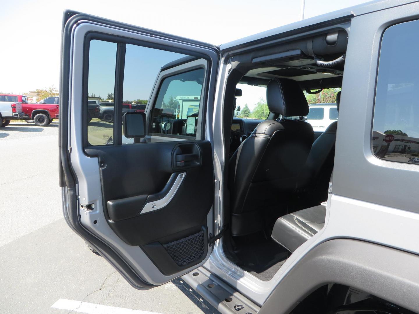 2018 /BLACK Jeep Wrangler Unlimited Rubicon 4WD (1C4HJWFG4JL) with an 3.6L V6 DOHC 24V FFV engine, automatic transmission, located at 2630 Grass Valley Highway, Auburn, CA, 95603, (530) 508-5100, 38.937893, -121.095482 - Rubicon features tow bar to be towed behind a motorhome, Mlight front bumper, led lights, Smittybilt XRC winch, Magnaflow exhaust, rocksliders, Method wheels, and BFG tires. - Photo#33