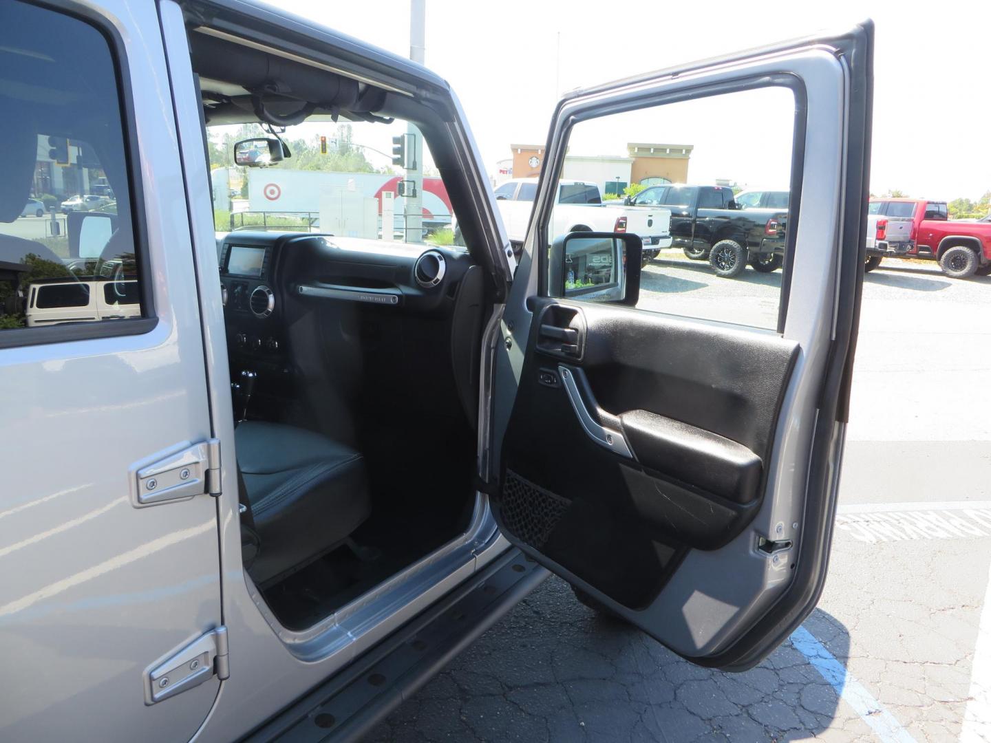 2018 /BLACK Jeep Wrangler Unlimited Rubicon 4WD (1C4HJWFG4JL) with an 3.6L V6 DOHC 24V FFV engine, automatic transmission, located at 2630 Grass Valley Highway, Auburn, CA, 95603, (530) 508-5100, 38.937893, -121.095482 - Rubicon features tow bar to be towed behind a motorhome, Mlight front bumper, led lights, Smittybilt XRC winch, Magnaflow exhaust, rocksliders, Method wheels, and BFG tires. - Photo#41