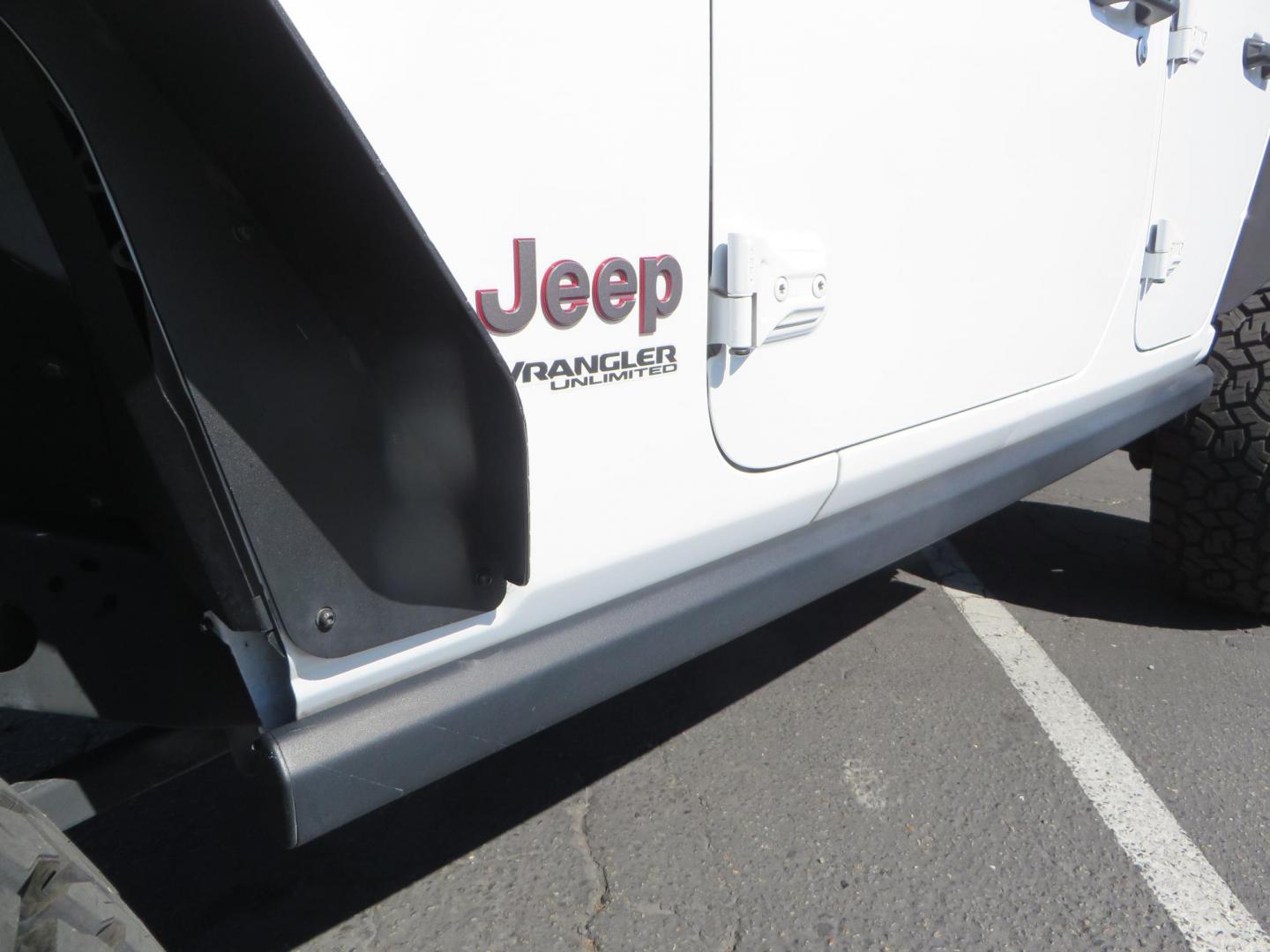 2021 White /BLACK Jeep Wrangler Unlimited Rubicon (1C4HJXFN7MW) with an 2.0L L4 DOHC 16V TURBO engine, 6A transmission, located at 2630 Grass Valley Highway, Auburn, CA, 95603, (530) 508-5100, 38.937893, -121.095482 - Features a Zone Offroad 3" lift kit, Fox Adventure series shocks, 17" Method MR315 wheels, 37" Toyo AT3 tires, Smittybilt XRC front and rear bumpers, Smittybilt Synthetic rope winch, RC inner fender liners, and Barricade front and rear flat fenders. - Photo#14