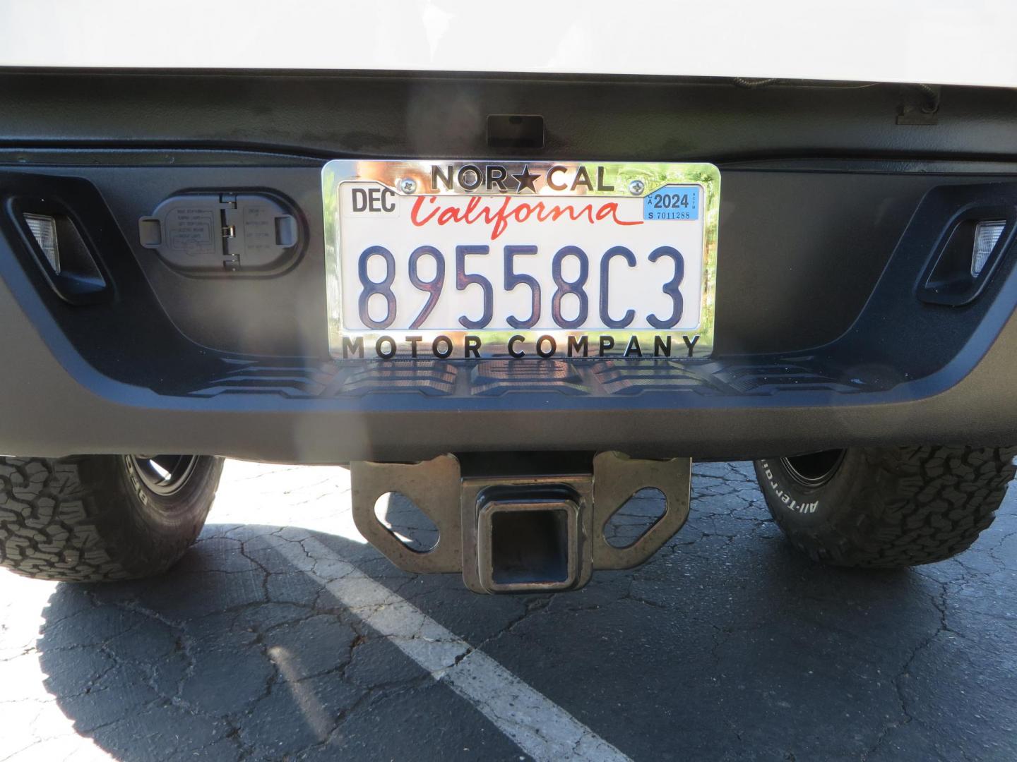 2021 White Toyota Tacoma SR5 Double Cab V6 6AT 4WD (3TMCZ5AN3MM) with an 3.5L V6 DOHC 24V engine, 6A transmission, located at 2630 Grass Valley Highway, Auburn, CA, 95603, (530) 508-5100, 38.937893, -121.095482 - Tacoma SR5 sitting on Bilstein 5100 series front struts and rear shocks, BFG KO2 tires, Method NV wheels, and window tint. - Photo#11