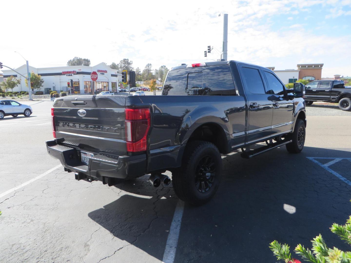 2021 Charcoal Ford F-250 SD Lariat Crew Cab 4WD (1FT7W2BTXME) with an 6.7L V8 OHV 16V DIESEL engine, 6A transmission, located at 2630 Grass Valley Highway, Auburn, CA, 95603, (530) 508-5100, 38.937893, -121.095482 - Photo#4