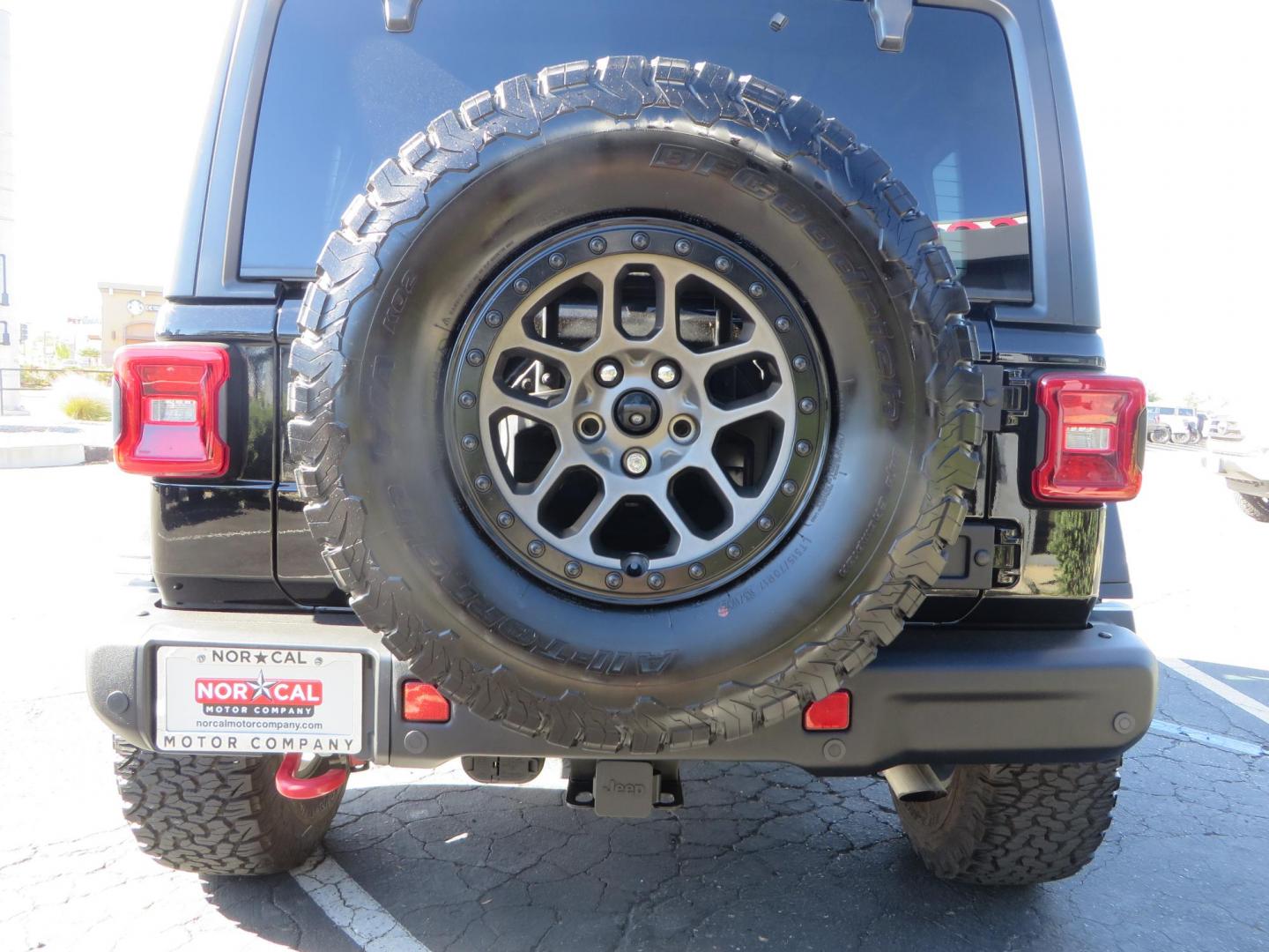 2020 BLACK /BLACK Jeep Wrangler Unlimited Rubicon (1C4HJXFGXLW) with an 3.6L V6 DOHC 24V FFV engine, 6A transmission, located at 2630 Grass Valley Highway, Auburn, CA, 95603, (530) 508-5100, 38.937893, -121.095482 - Rubicon with a set of brand new 392 wheels and tires as well as a new factory soft top never installed. - Photo#11