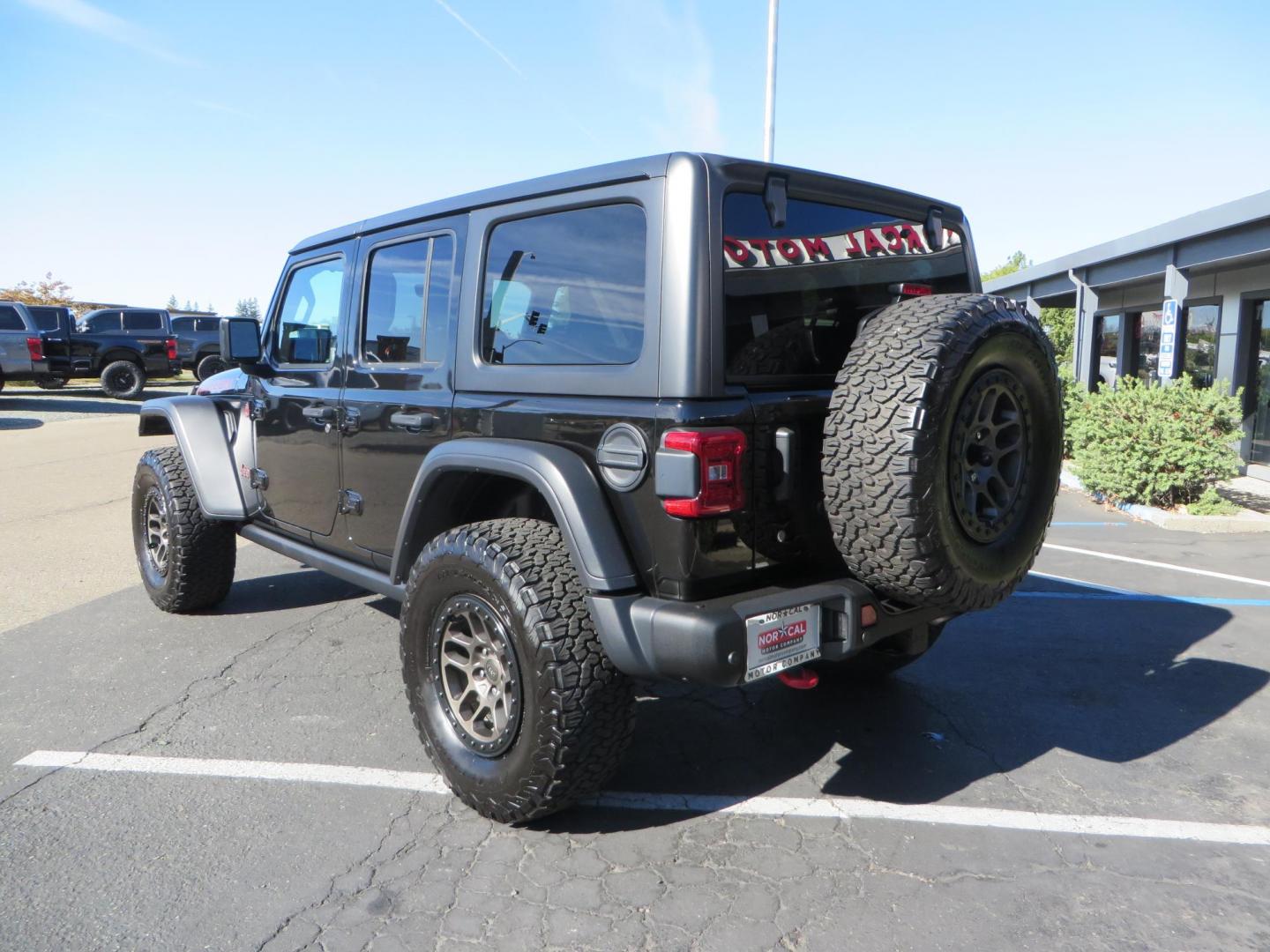 2020 BLACK /BLACK Jeep Wrangler Unlimited Rubicon (1C4HJXFGXLW) with an 3.6L V6 DOHC 24V FFV engine, 6A transmission, located at 2630 Grass Valley Highway, Auburn, CA, 95603, (530) 508-5100, 38.937893, -121.095482 - Rubicon with a set of brand new 392 wheels and tires as well as a new factory soft top never installed. - Photo#5