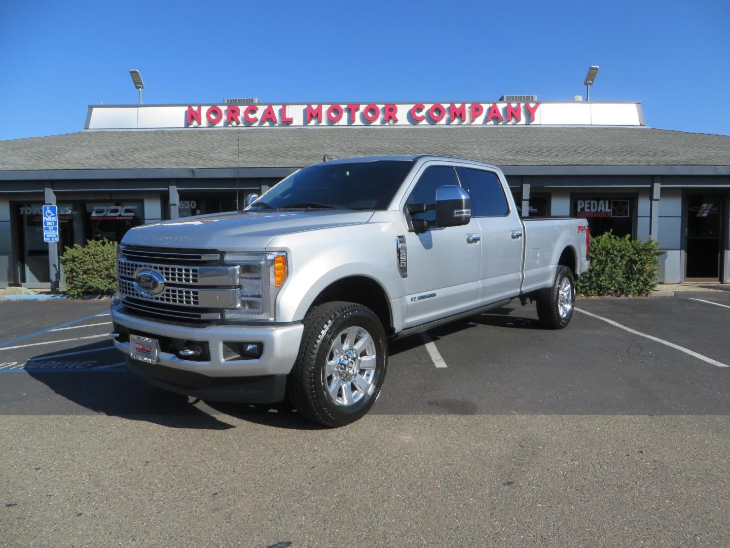 2019 SILVER /black Ford F-350 SD Platinum Crew Cab 4WD Long Bed (1FT8W3BT7KE) with an 6.7L V8 OHV 16V DIESEL engine, 6A transmission, located at 2630 Grass Valley Highway, Auburn, CA, 95603, (530) 508-5100, 38.937893, -121.095482 - Lond Bed Superduty with factory 5th wheel prep ready to tow and Rigid industries back up lights. - Photo#0