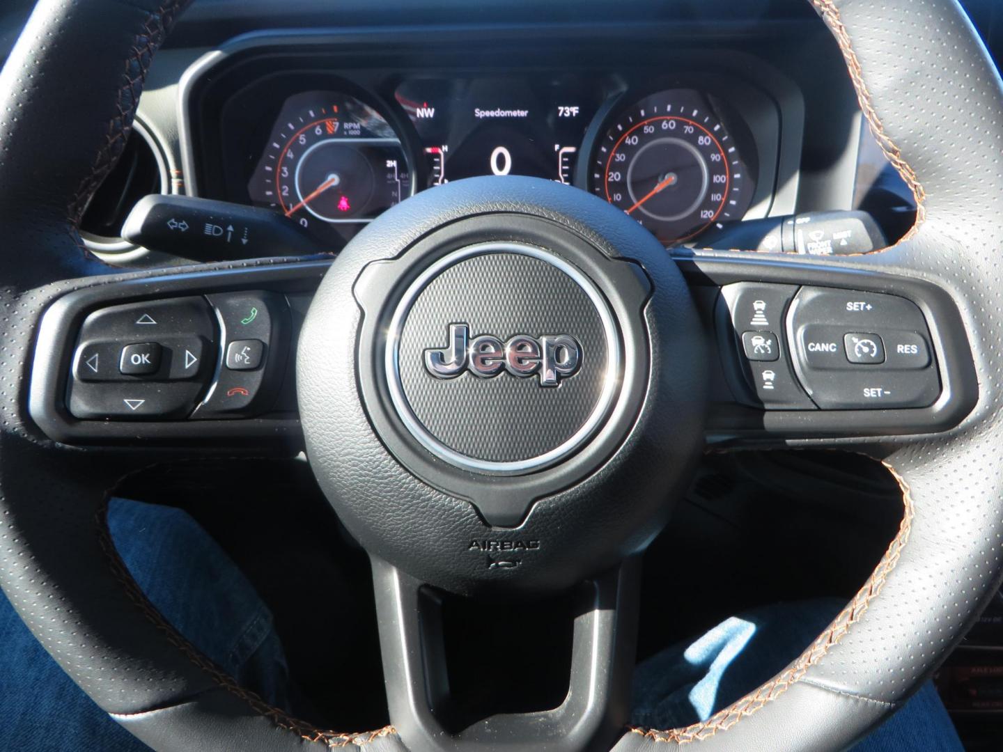 2024 SILVER Jeep Gladiator Mojave X (1C6JJTEG4RL) with an 3.6L V6 DOHC 24V engine, 6M transmission, located at 2630 Grass Valley Highway, Auburn, CA, 95603, (530) 508-5100, 38.937893, -121.095482 - Gladiator Mojave X featuring JKS suspension, Method MR315 wheels, and 37" Toyo MT tires, - Photo#38