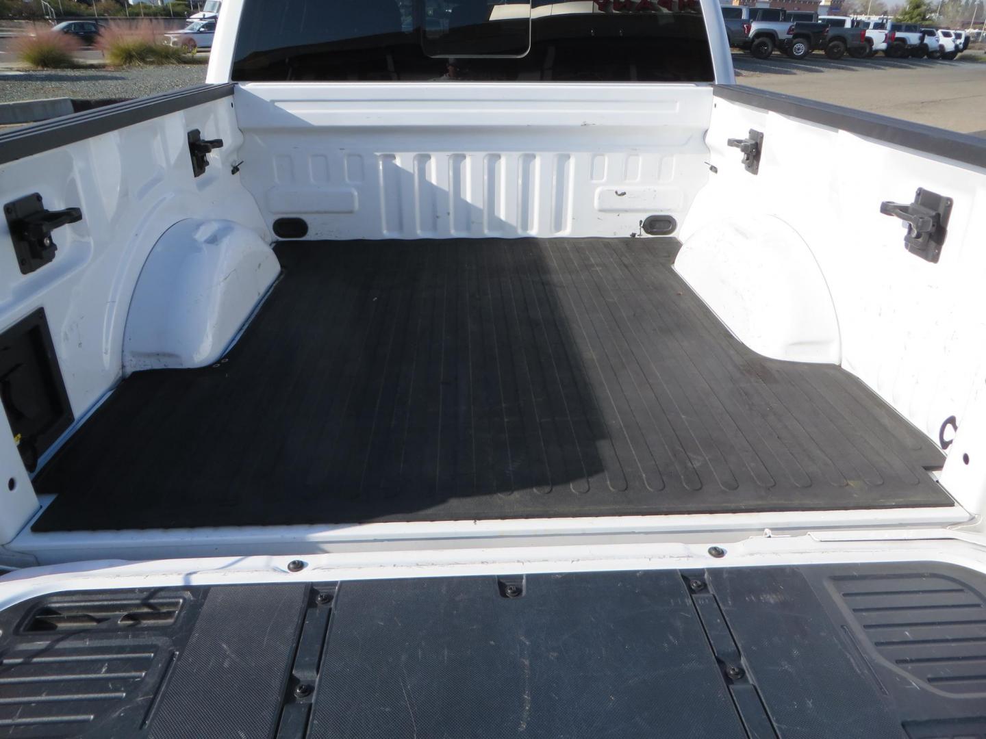 2022 White /BLACK Ford F-150 XLT SuperCrew 6.5-ft. Bed 4WD (1FTFW1E86NK) with an 3.5L V6 DOHC 24V engine, 6A transmission, located at 2630 Grass Valley Highway, Auburn, CA, 95603, (530) 508-5100, 38.937893, -121.095482 - Super Clean F150 Featuring Bilstein 5100 front struts, 17" Method MR318 wheels, 315/70r17 BFG KO2 tires, and window tint. - Photo#12