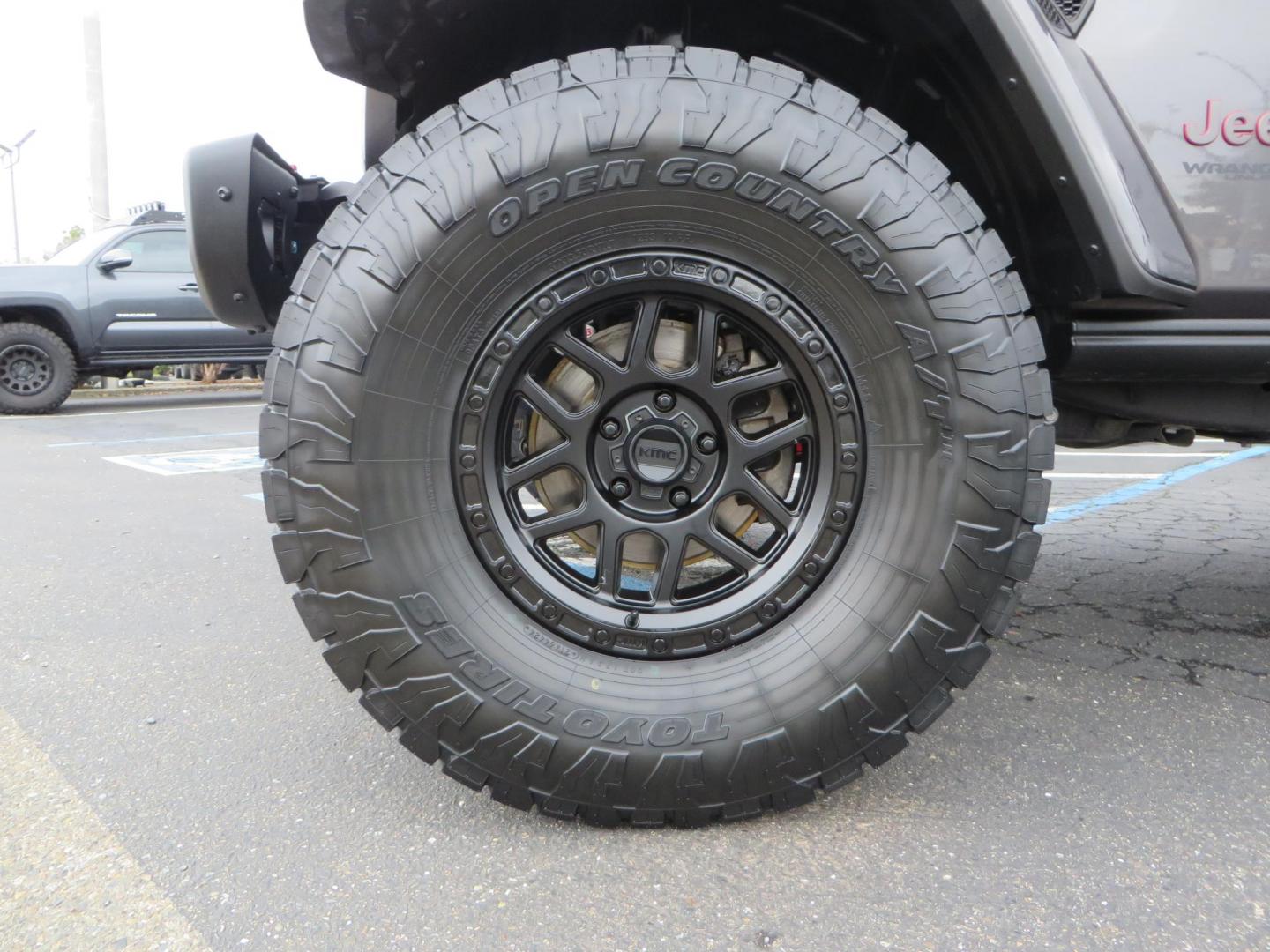 2021 CHARCOAL /black Jeep Wrangler Unlimited Rubicon (1C4HJXFG5MW) with an 3.6L V6 DOHC 24V FFV engine, 6A transmission, located at 2630 Grass Valley Highway, Auburn, CA, 95603, (530) 508-5100, 38.937893, -121.095482 - Photo#8